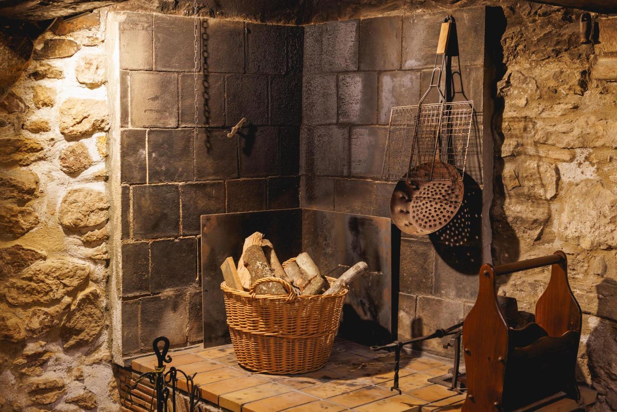 Bravissimo Girona 1593, Medieval Charm Екстериор снимка